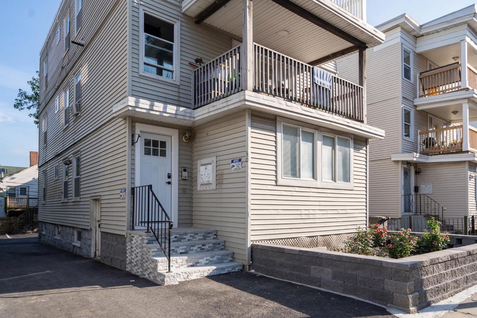 30-1 4Br Boston - Comfortable Apt Near Mbta מראה חיצוני תמונה