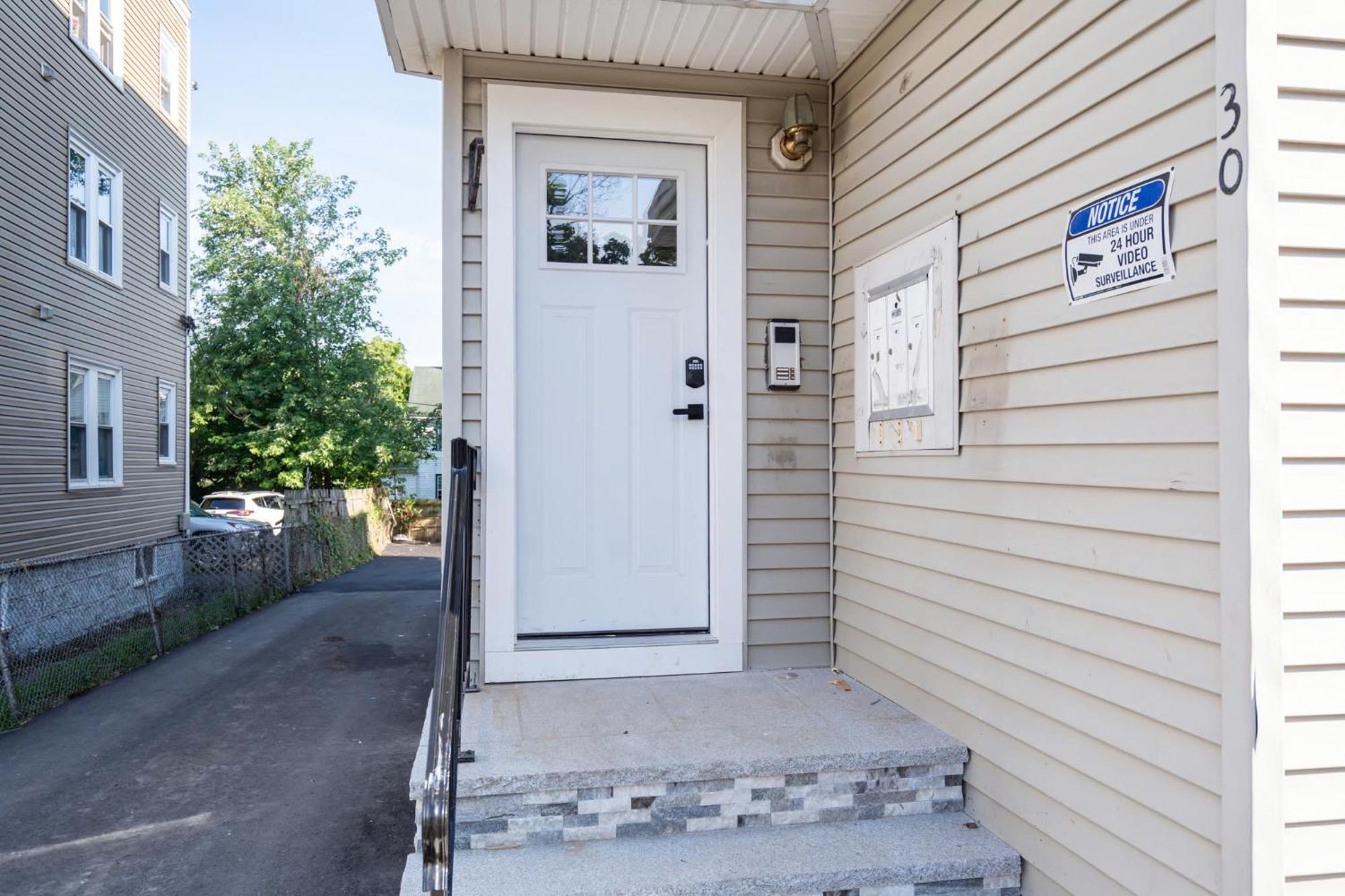 30-1 4Br Boston - Comfortable Apt Near Mbta מראה חיצוני תמונה